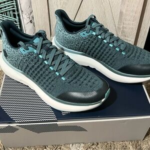 Stylish Men's Sneakers in Teal and Black